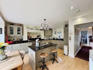 Photo 14- click for photo gallery